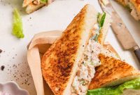 Classic Creamy Chicken Sandwich