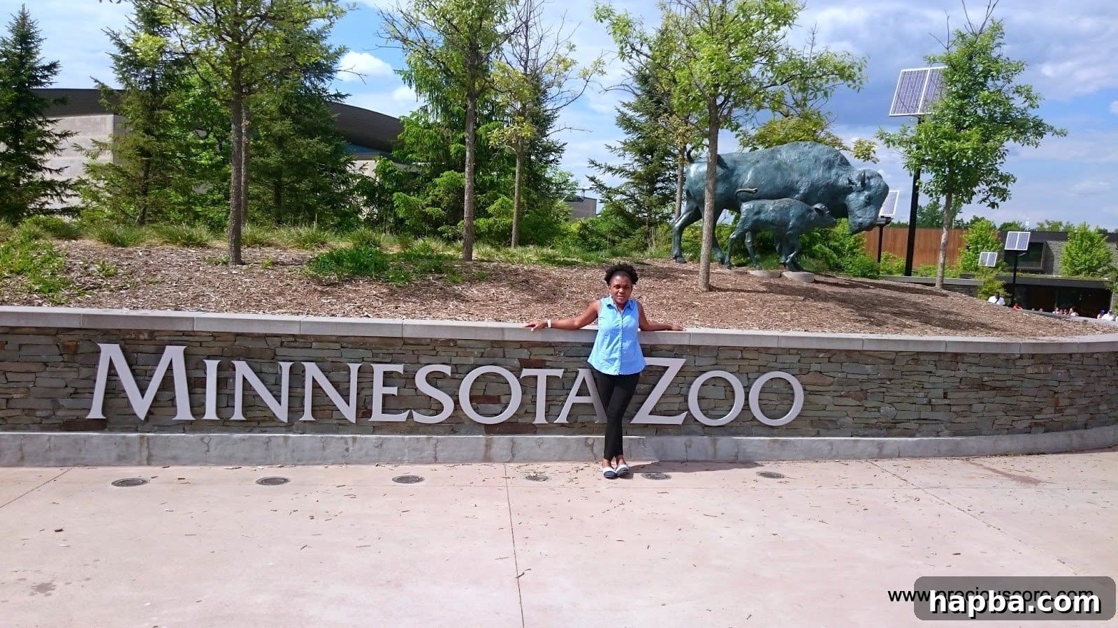 Minnesota Zoo Adventure 2 Family enjoying a day out at the zoo entrance