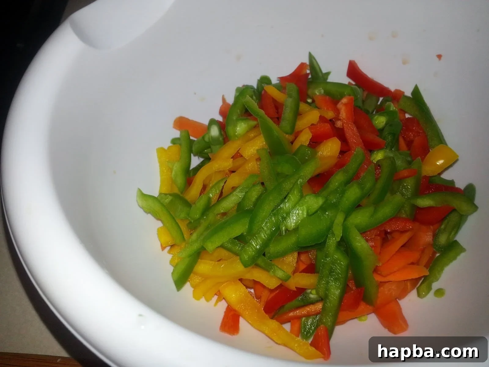 Savory Cabbage and Vegetable Stir-Fry 6 Assorted chopped carrots, green beans, and bell peppers