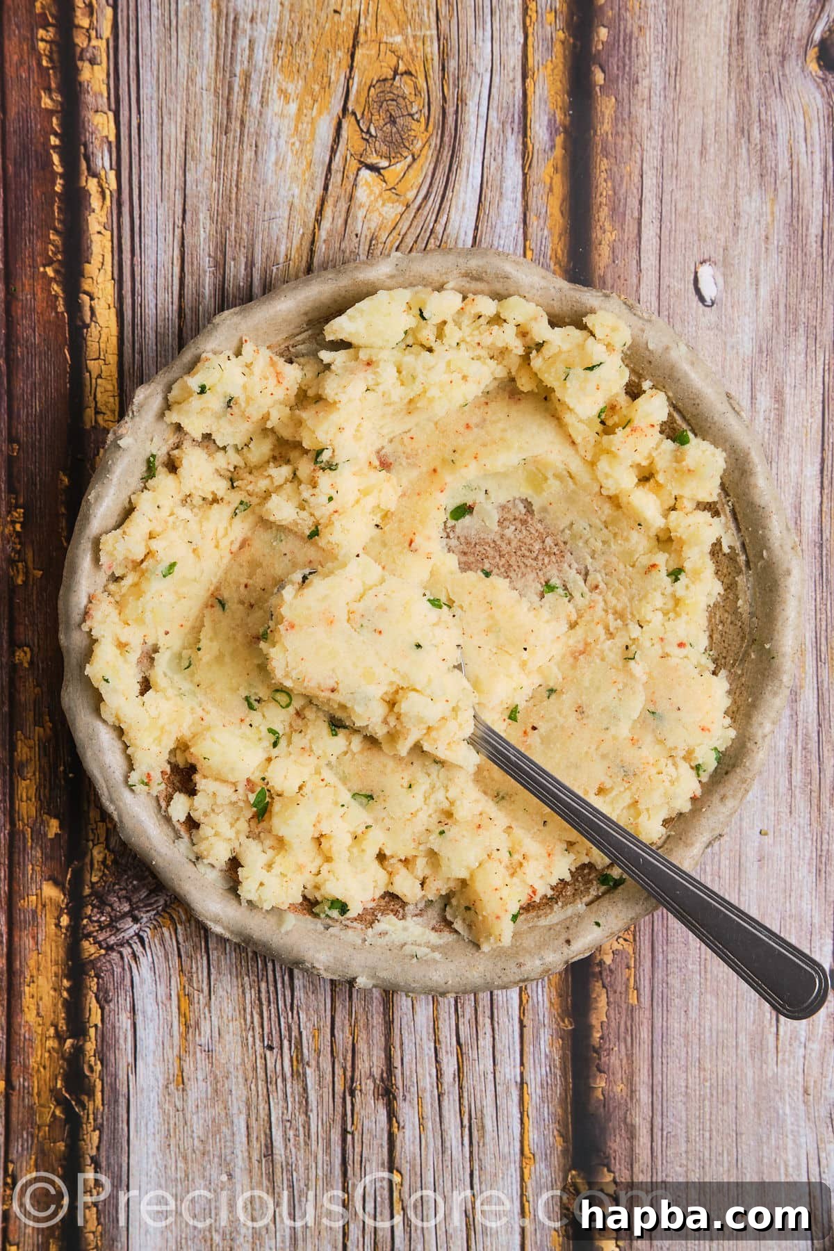 Mashed potatoes with seasoning added in.