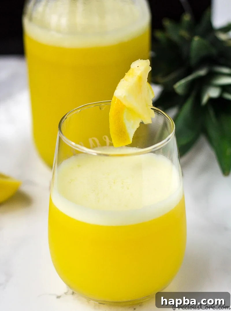 Sunshine Spice Blend 2 Refreshing Pineapple Ginger Juice in a glass